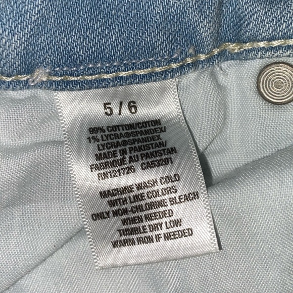 Low rise Aeropostale Shorts size 5/6 - Picture 3 of 4